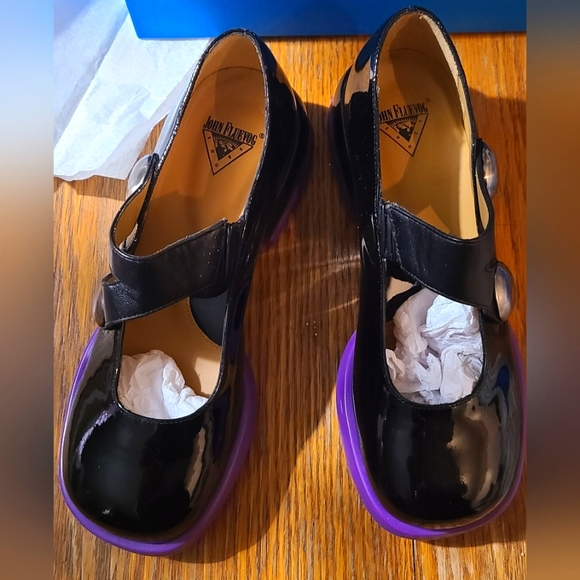 Fluevog - Trina - S 6 - Picture 1 of 6